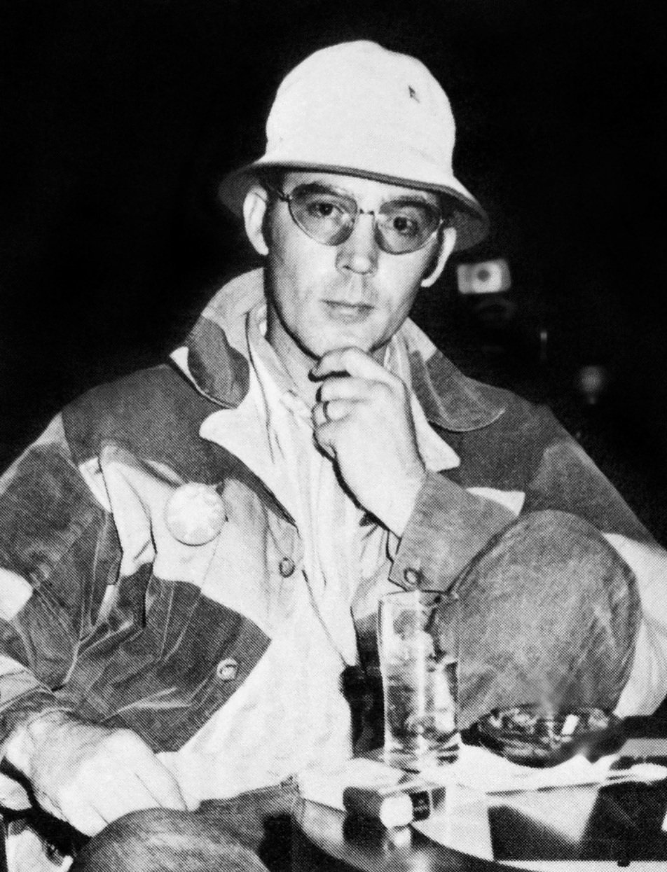 Hunter S. Thompson (Originally published on the back of the dust jacket for the 1972 first edition of Thompson's novel Fear and Loathing in Las Vegas, published by Random House. Scan via Hakes Auctions (original jpg). Cropped and retouched by uploader; see unretouched original in original upload history (linked in "other versions")., Public domain)
