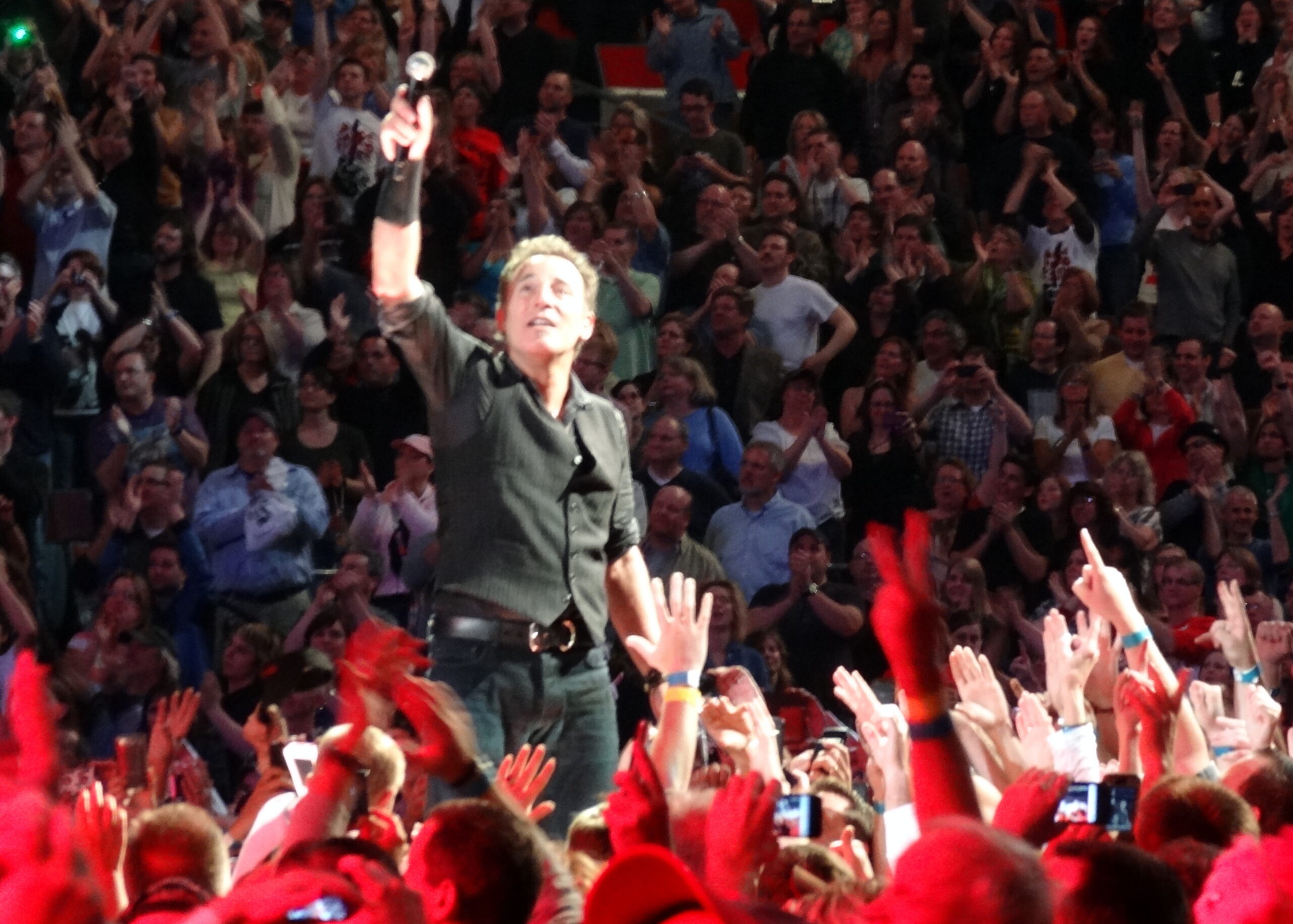 The Promised Land (Bruce Springsteen 04

Uploaded by tm, CC BY-SA 2.0)