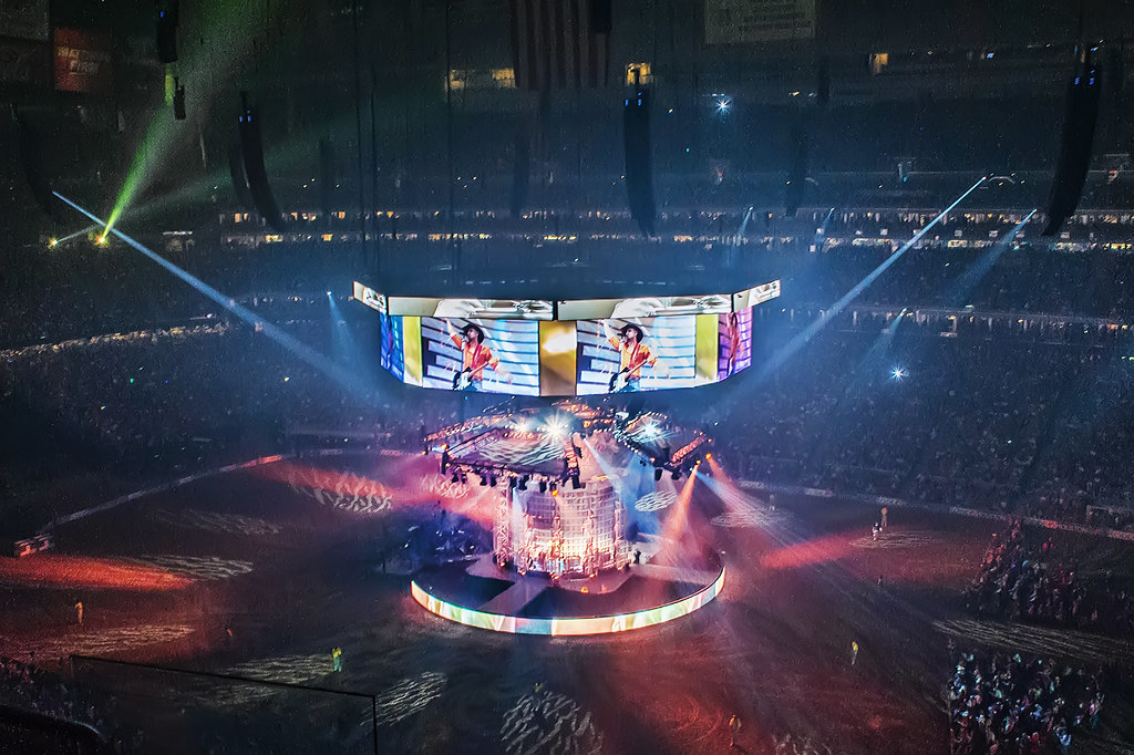 If You're Reading This by Tim McGraw (Katie Haugland Bowen, Flickr, CC BY 2.0)