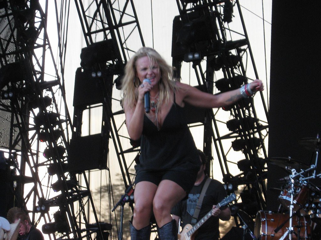 Over You by Miranda Lambert (jayuzi, Flickr, CC BY-SA 2.0)