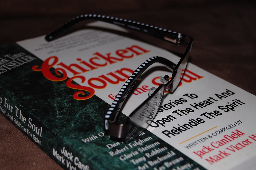 Chicken Soup for the Soul by Jack Canfield and Mark Victor Hansen (~Pawsitive~Candie_N, Flickr, CC BY 2.0)