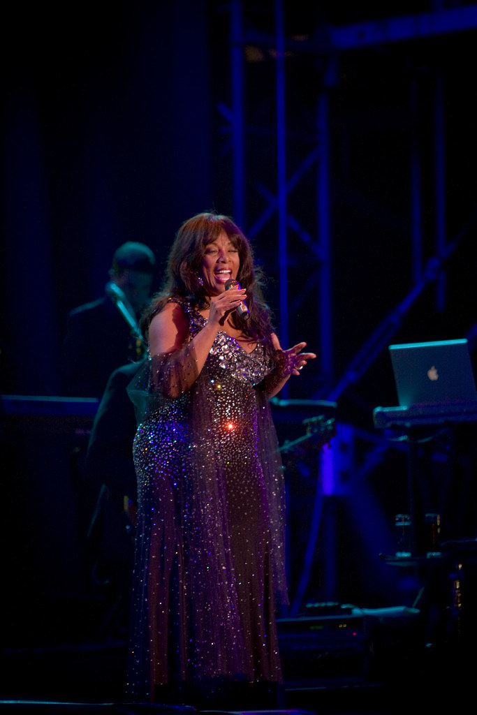 Love to Love You Baby by Donna Summer (duarob Robin Dua Photography, Flickr, CC BY-SA 2.0)